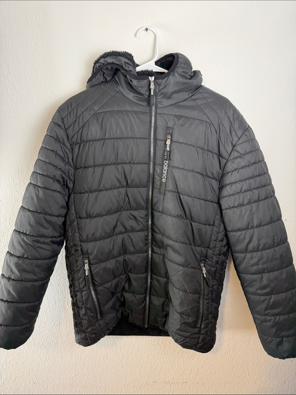 New Balance Men's Black Quilted Hooded Puffer Jacket